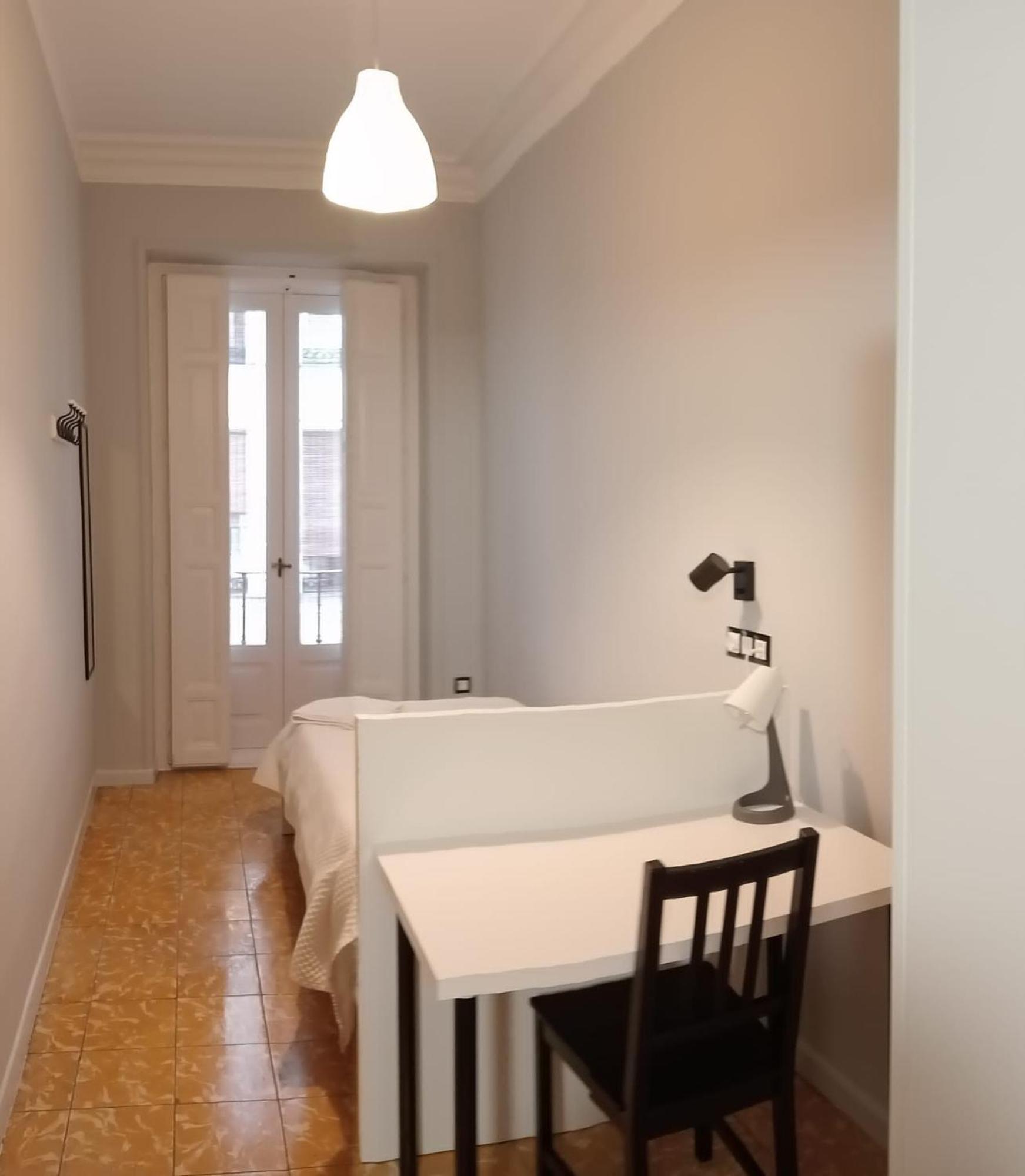 Hostal Yolanda Madrid Ngoại thất bức ảnh