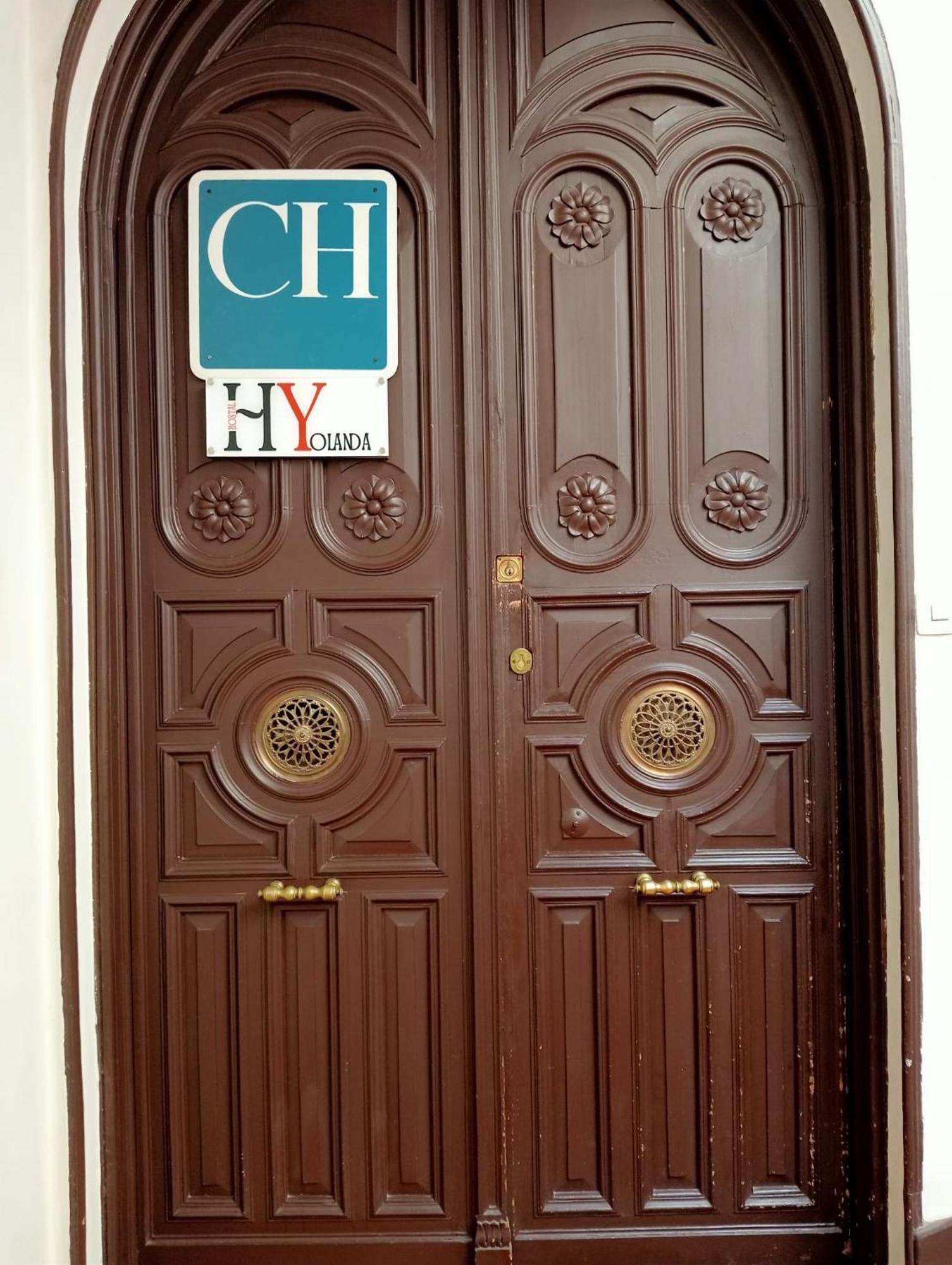Hostal Yolanda Madrid Ngoại thất bức ảnh